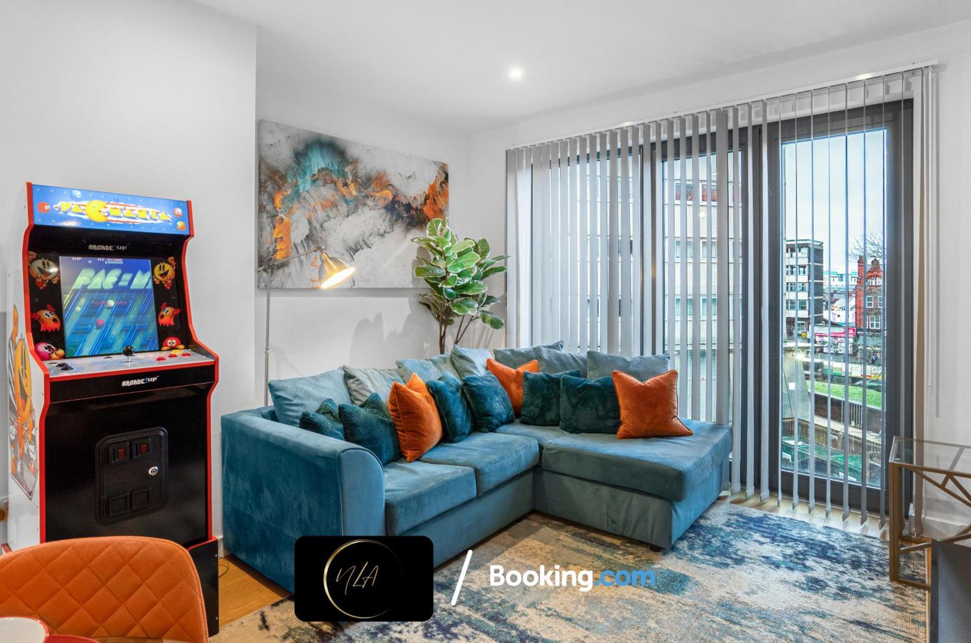 City Centre Apartment With Free Parking, 2 Bathrooms, Netflix And Wifi - Suitable For Contractors And Families - By Noor Luxury Accommodations Birmingham Exteriör bild
