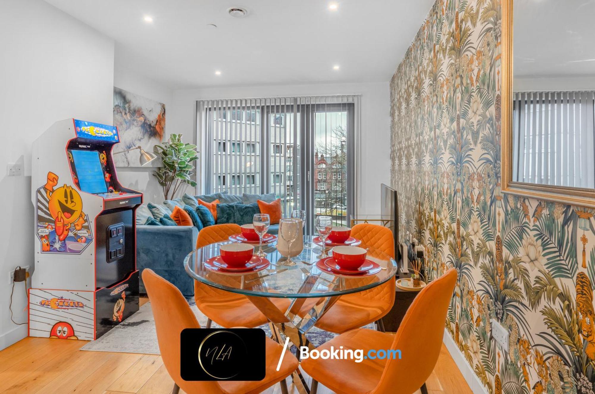 City Centre Apartment With Free Parking, 2 Bathrooms, Netflix And Wifi - Suitable For Contractors And Families - By Noor Luxury Accommodations Birmingham Exteriör bild