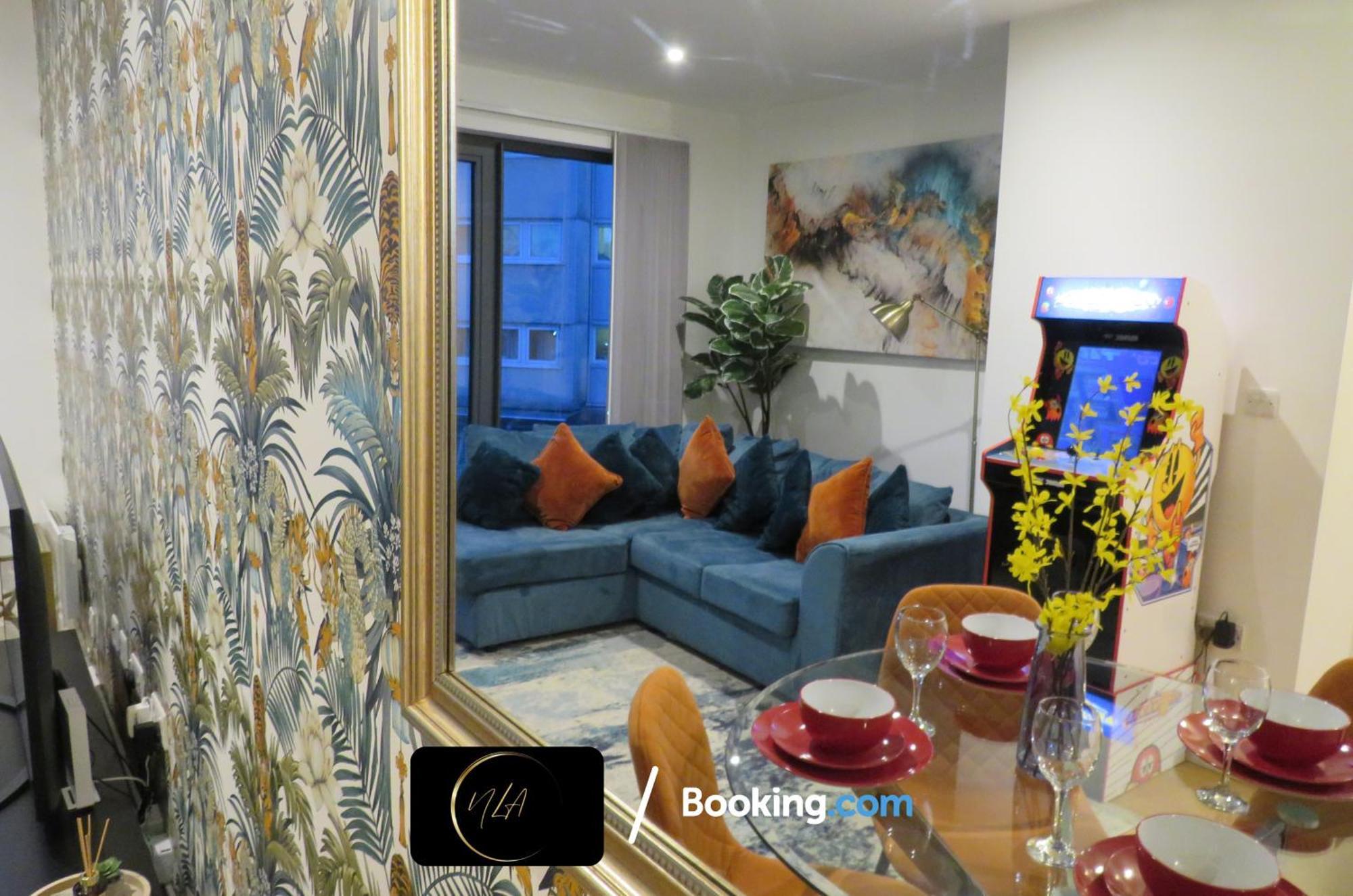 City Centre Apartment With Free Parking, 2 Bathrooms, Netflix And Wifi - Suitable For Contractors And Families - By Noor Luxury Accommodations Birmingham Exteriör bild