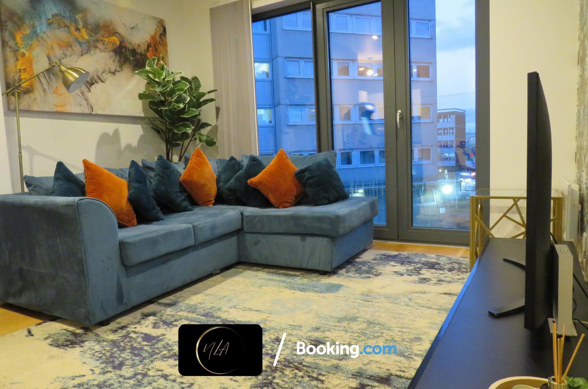 City Centre Apartment With Free Parking, 2 Bathrooms, Netflix And Wifi - Suitable For Contractors And Families - By Noor Luxury Accommodations Birmingham Exteriör bild