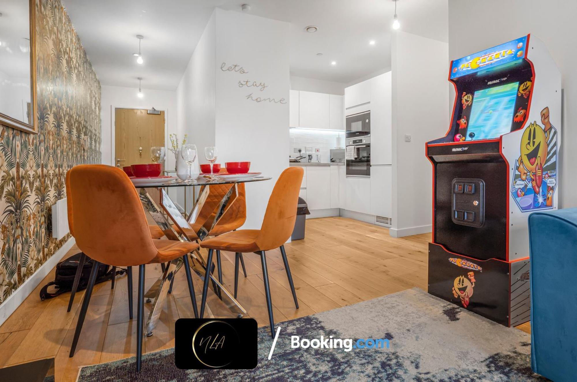 City Centre Apartment With Free Parking, 2 Bathrooms, Netflix And Wifi - Suitable For Contractors And Families - By Noor Luxury Accommodations Birmingham Exteriör bild