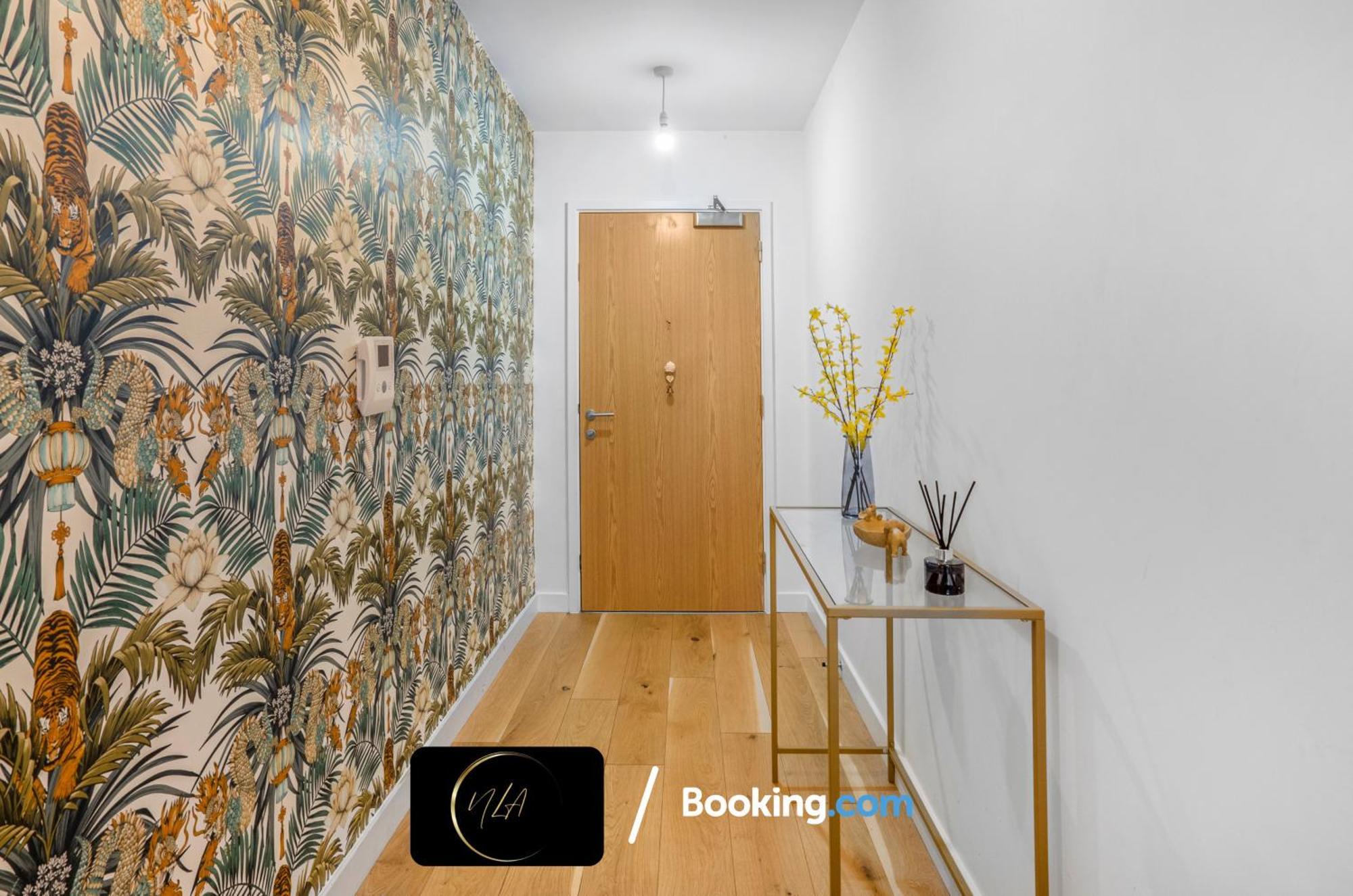 City Centre Apartment With Free Parking, 2 Bathrooms, Netflix And Wifi - Suitable For Contractors And Families - By Noor Luxury Accommodations Birmingham Exteriör bild