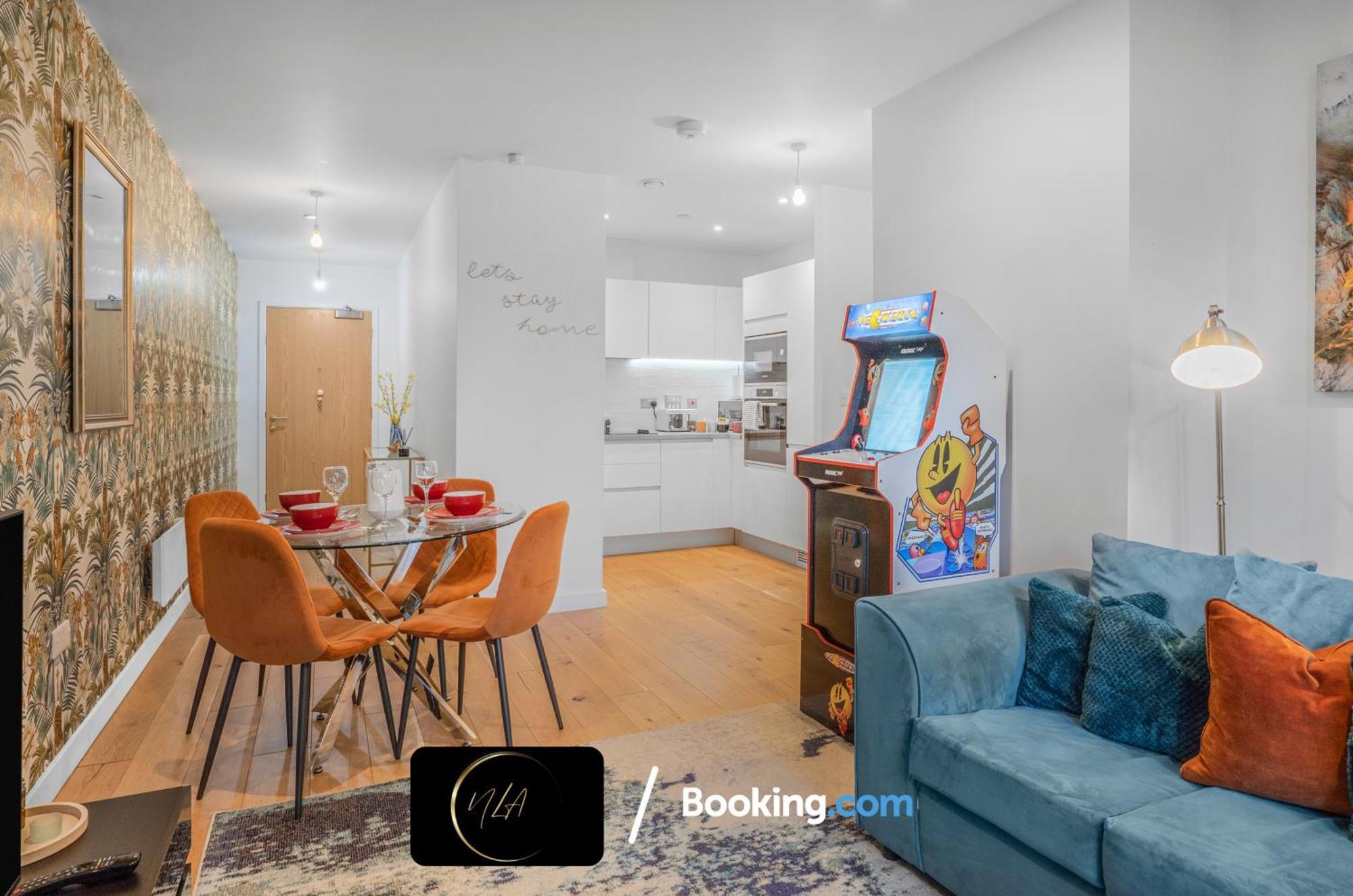 City Centre Apartment With Free Parking, 2 Bathrooms, Netflix And Wifi - Suitable For Contractors And Families - By Noor Luxury Accommodations Birmingham Exteriör bild