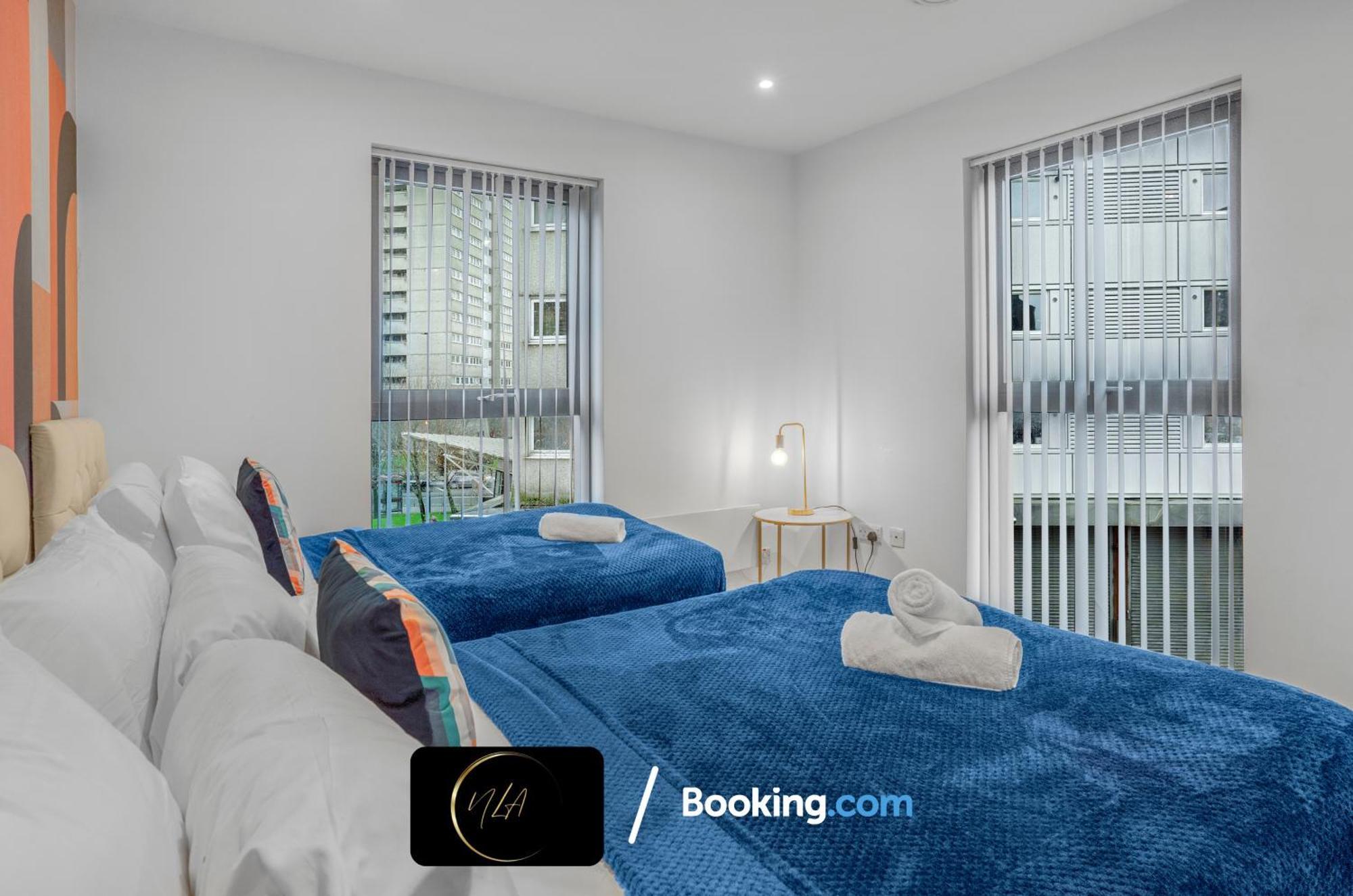 City Centre Apartment With Free Parking, 2 Bathrooms, Netflix And Wifi - Suitable For Contractors And Families - By Noor Luxury Accommodations Birmingham Exteriör bild
